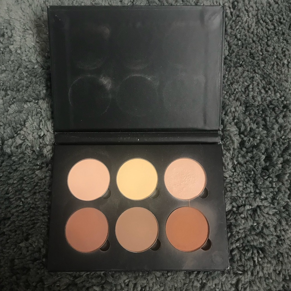 Anastasia Beverly Hills Contour Kit Light